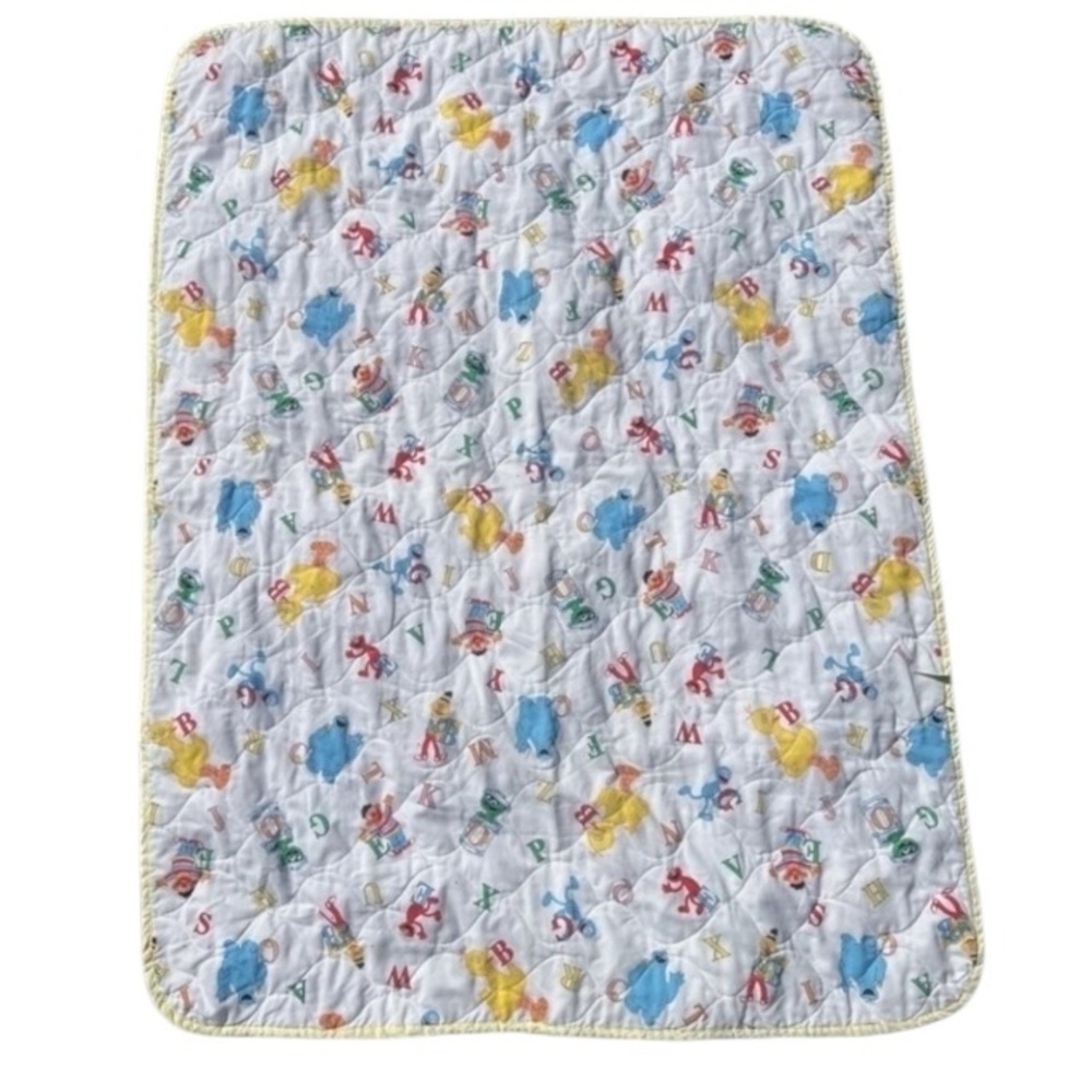 Vintage Sesame Street Alphabet Baby Quilt Blanket USA Riegel 58x43